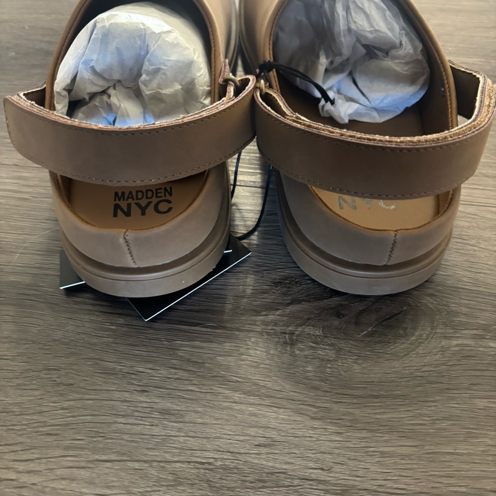 Madden NYC Tan Milo’s Slip-On Clogs in Cognac - Picture 4 of 12